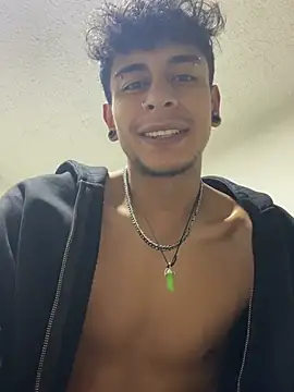Snapshot of JuanCamiloSati3 chatting on July 2026 03:56:01 AM JuanCamiloSati3 online show from July 2026 03:56:01 AM
