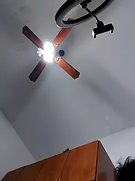 littlebrunett online show from February 2025 12:18:02 PM