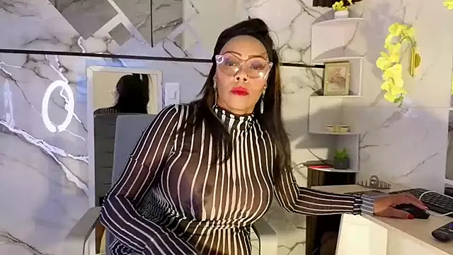 AmberNix online show from July 2026 01:46:02 PM