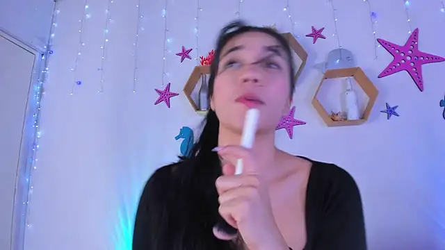 Emiily Parkerr online show from October 2025 03:07:01 AM