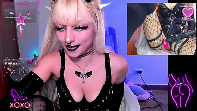 Snapshot of HollyDominic chatting on January 2025 04:18:02 PM HollyDominic online show from January 2025 04:18:02 PM