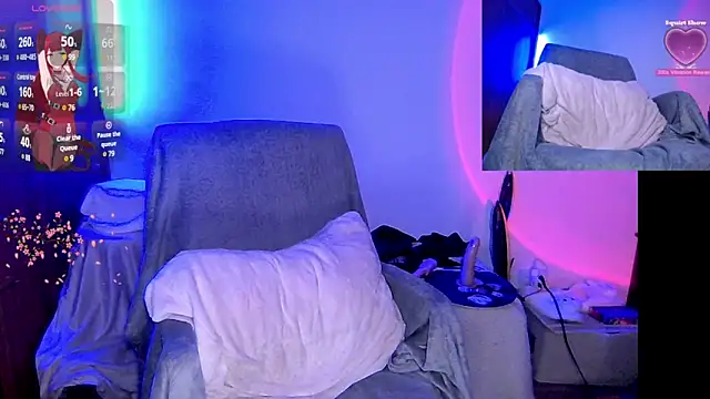 Snapshot of HollyDominic chatting on March 2025 12:51:01 AM HollyDominic online show from March 2025 12:51:01 AM