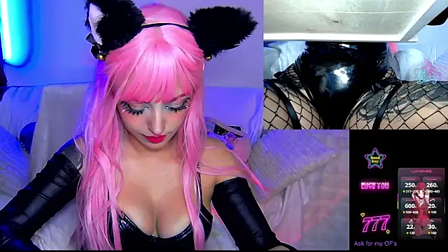 Snapshot of HollyDominic chatting on February 2026 01:31:02 PM HollyDominic online show from February 2026 01:31:02 PM