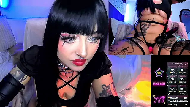 Snapshot of HollyDominic chatting on July 2026 04:27:01 AM HollyDominic online show from July 2026 04:27:01 AM
