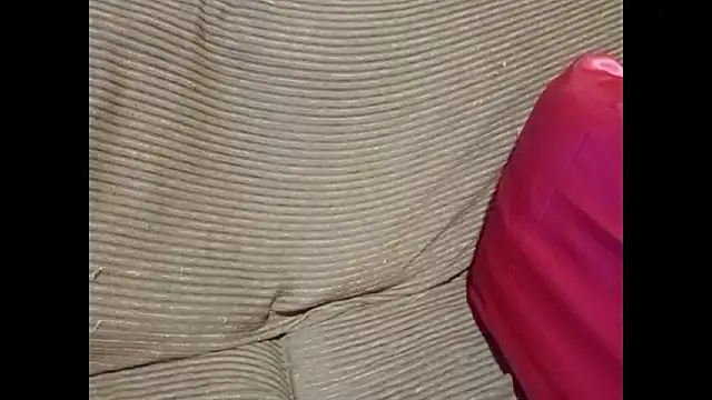 Snapshot of ForeversweetXX chatting on September 2025 10:32:01 PM ForeversweetXX online show from September 2025 10:32:01 PM