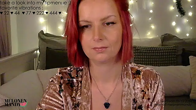 Snapshot of Off__Melonenmandy chatting on December 2024 04:09:01 PM Off Melonenmandy online show from December 2024 04:09:01 PM