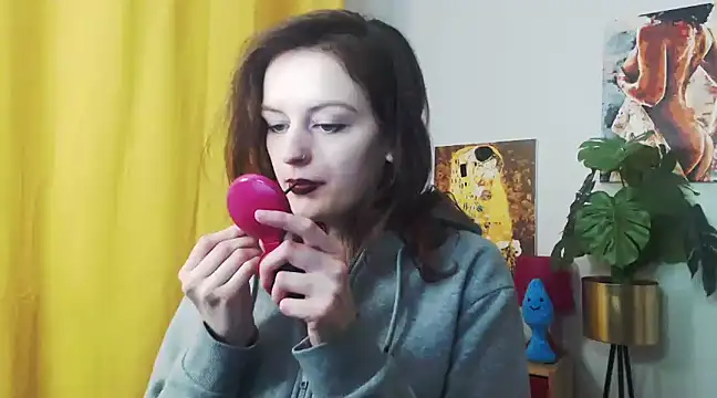 juicyNadine online show from December 2024 06:21:01 AM