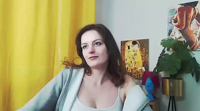 juicyNadine online show from December 2024 12:28:02 PM