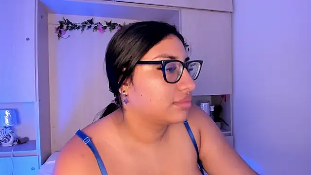 Snapshot of CANDYGABYY chatting on May 2026 07:44:01 PM CANDYGABYY online show from May 2026 07:44:01 PM