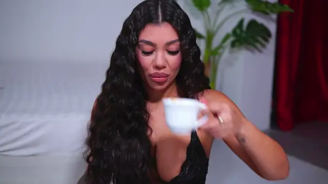 NatyDesiree online show from October 2025 09:06:02 AM