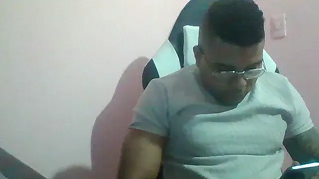 SaucyAffair0 online show from July 2026 02:07:01 AM