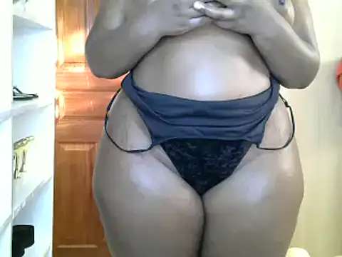 Snapshot of Princess_Halia chatting on March 2025 02:48:02 PM Princess Halia online show from March 2025 02:48:02 PM