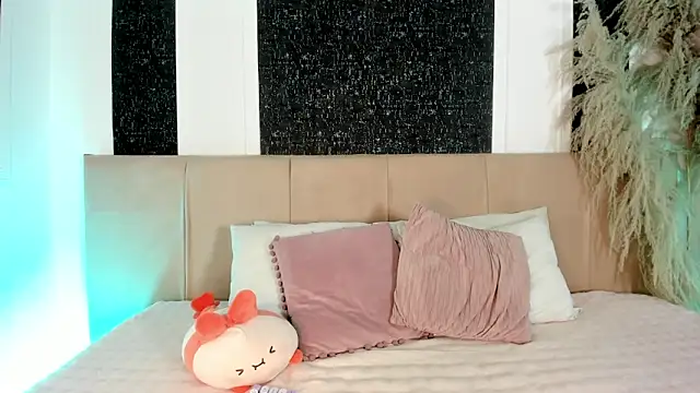 Snapshot of Alaia_Manson chatting on February 2026 07:37:01 PM Alaia Manson online show from February 2026 07:37:01 PM