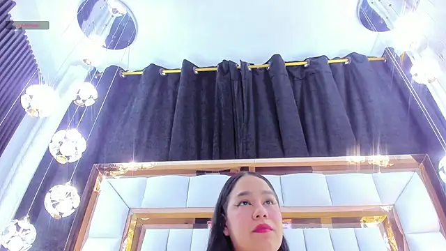 Snapshot of RileySweett chatting on April 2026 12:13:01 PM RileySweett online show from April 2026 12:13:01 PM