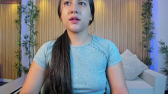 paulina sweett  online show from September 2025 10:59:02 AM