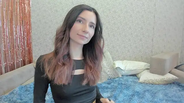 crystalnut online show from February 2025 02:48:02 AM