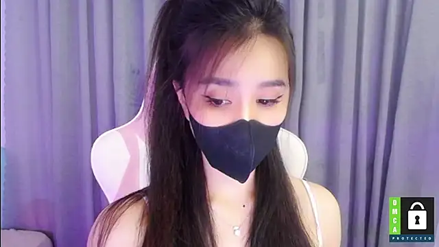 Snapshot of San___San chatting on January 2025 03:22:01 PM San San online show from January 2025 03:22:01 PM