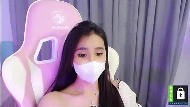 Snapshot of San___San chatting on February 2025 08:31:02 PM San San online show from February 2025 08:31:02 PM