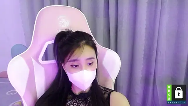 Snapshot of San___San chatting on February 2025 06:52:02 PM San San online show from February 2025 06:52:02 PM