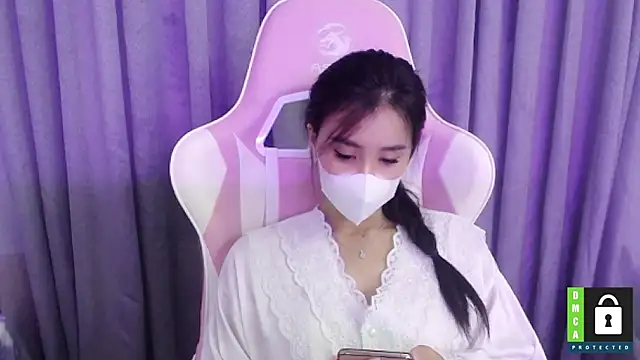 Snapshot of San___San chatting on March 2025 03:11:01 AM San San online show from March 2025 03:11:01 AM