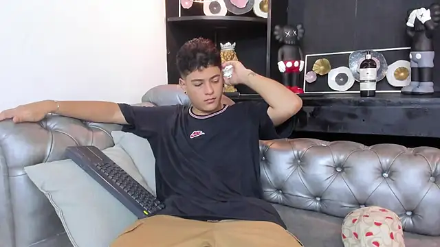 Levy Steve online show from February 2025 05:48:02 AM