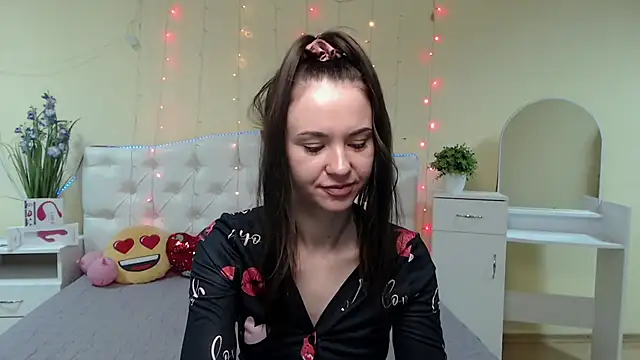 KaraCriegs online show from January 2025 10:10:01 PM