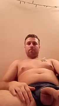 Snapshot of LucianM6 chatting on January 2025 05:53:01 PM LucianM6 online show from January 2025 05:53:01 PM