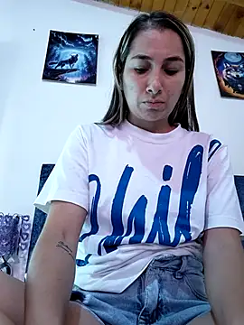 Iris love18 online show from June 2026 03:50:01 PM