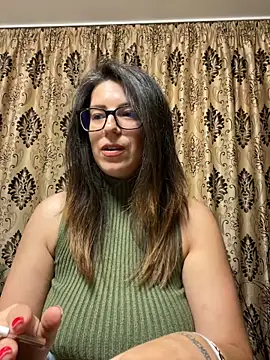 NadiraNoor online show from May 2026 08:32:01 PM