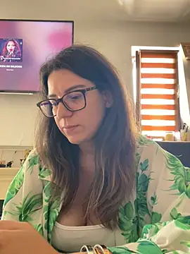 NadiraNoor online show from June 2026 07:47:02 AM