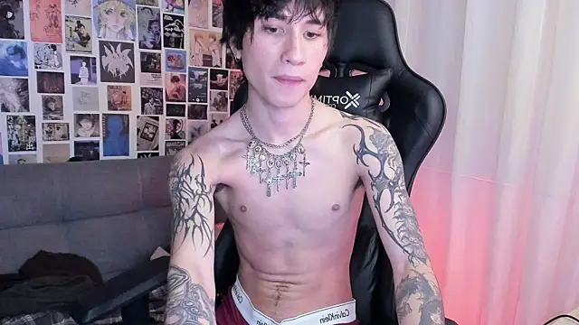 Snapshot of liamelf chatting on March 2025 07:27:02 AM liamelf online show from March 2025 07:27:02 AM