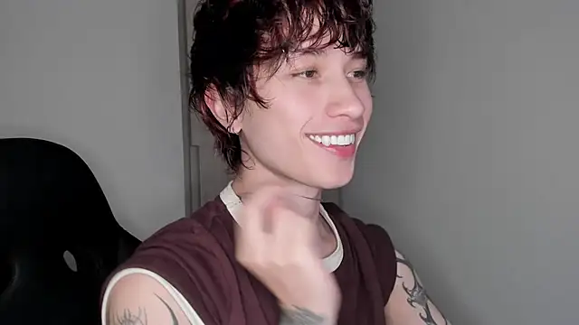 liamelf online show from January 2026 04:40:01 AM