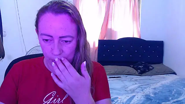 Snapshot of Chanel_87xxx chatting on September 2025 07:19:02 PM Chanel 87xxx online show from September 2025 07:19:02 PM