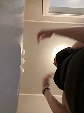 AvaGianna online show from January 2025 09:10:01 PM