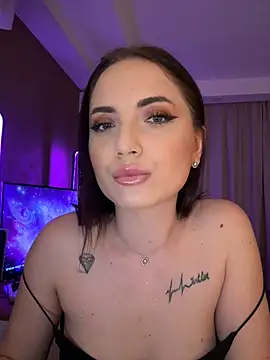 AvaGianna online show from January 2025 04:37:02 PM