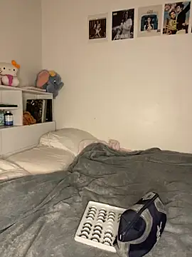 Snapshot of milkyhonybaby chatting on September 2025 01:15:02 PM milkyhonybaby online show from September 2025 01:15:02 PM