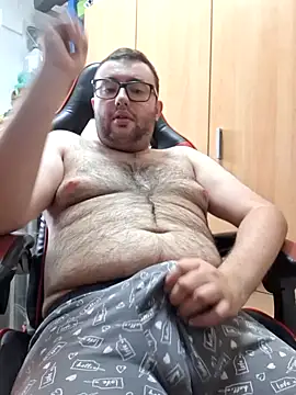 Javier bear online show from April 2026 12:22:02 PM