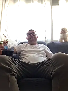 Javier bear online show from May 2026 01:06:01 PM