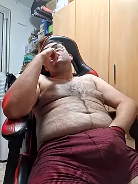 Javier bear online show from July 2026 09:17:02 PM