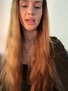 EmiliaCatalina online show from June 2026 06:30:01 PM