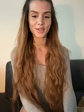 EmiliaCatalina online show from July 2026 08:37:01 PM