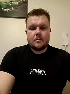 Snapshot of titovilan_PL chatting on December 2024 04:27:01 PM titovilan PL online show from December 2024 04:27:01 PM