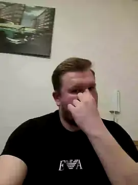 Snapshot of titovilan_PL chatting on February 2025 03:15:02 PM titovilan PL online show from February 2025 03:15:02 PM