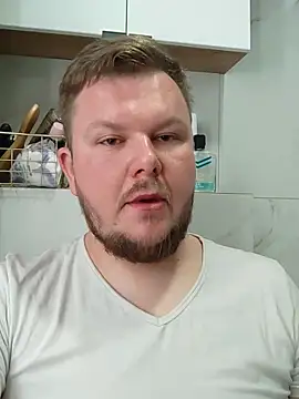 titovilan PL online show from April 2026 02:48:02 AM