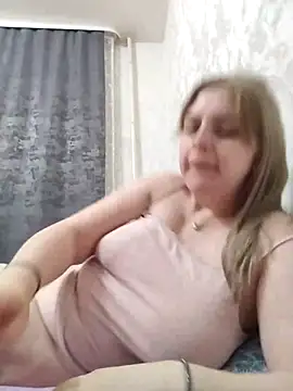 Lady nice cat online show from March 2025 03:05:02 PM