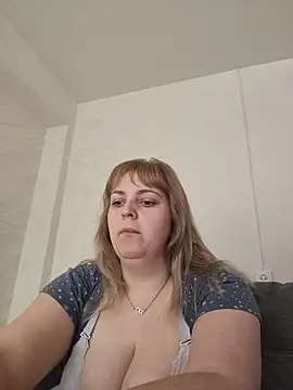 Lady nice cat online show from June 2026 06:01:01 AM