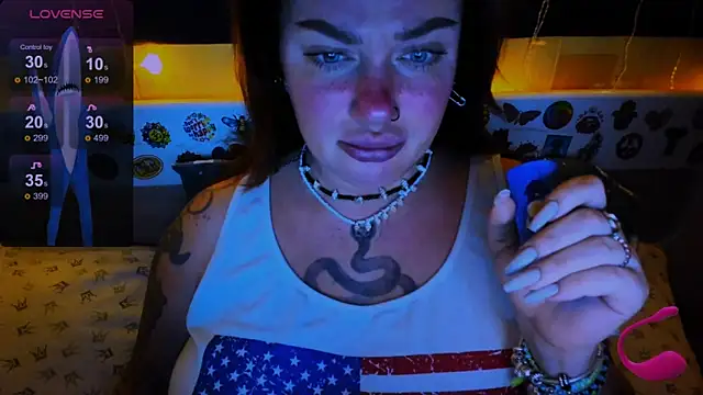 EllieOz online show from January 2025 06:05:01 PM