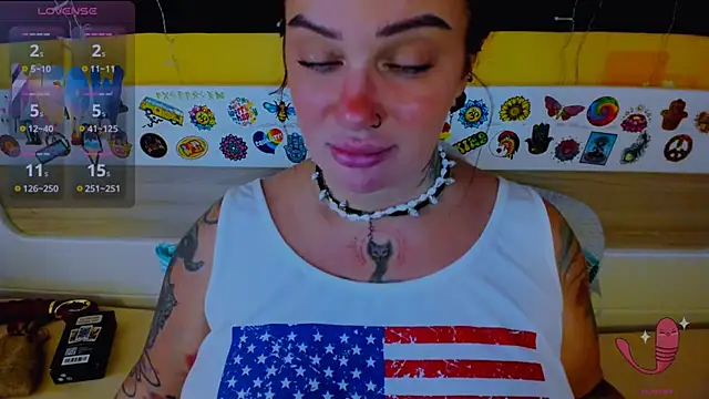 EllieOz online show from September 2025 11:25:01 AM