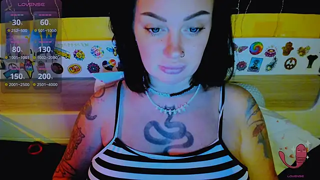 EllieOz online show from November 2025 02:07:01 PM