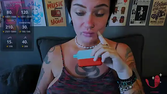EllieOz online show from July 2026 03:17:01 PM